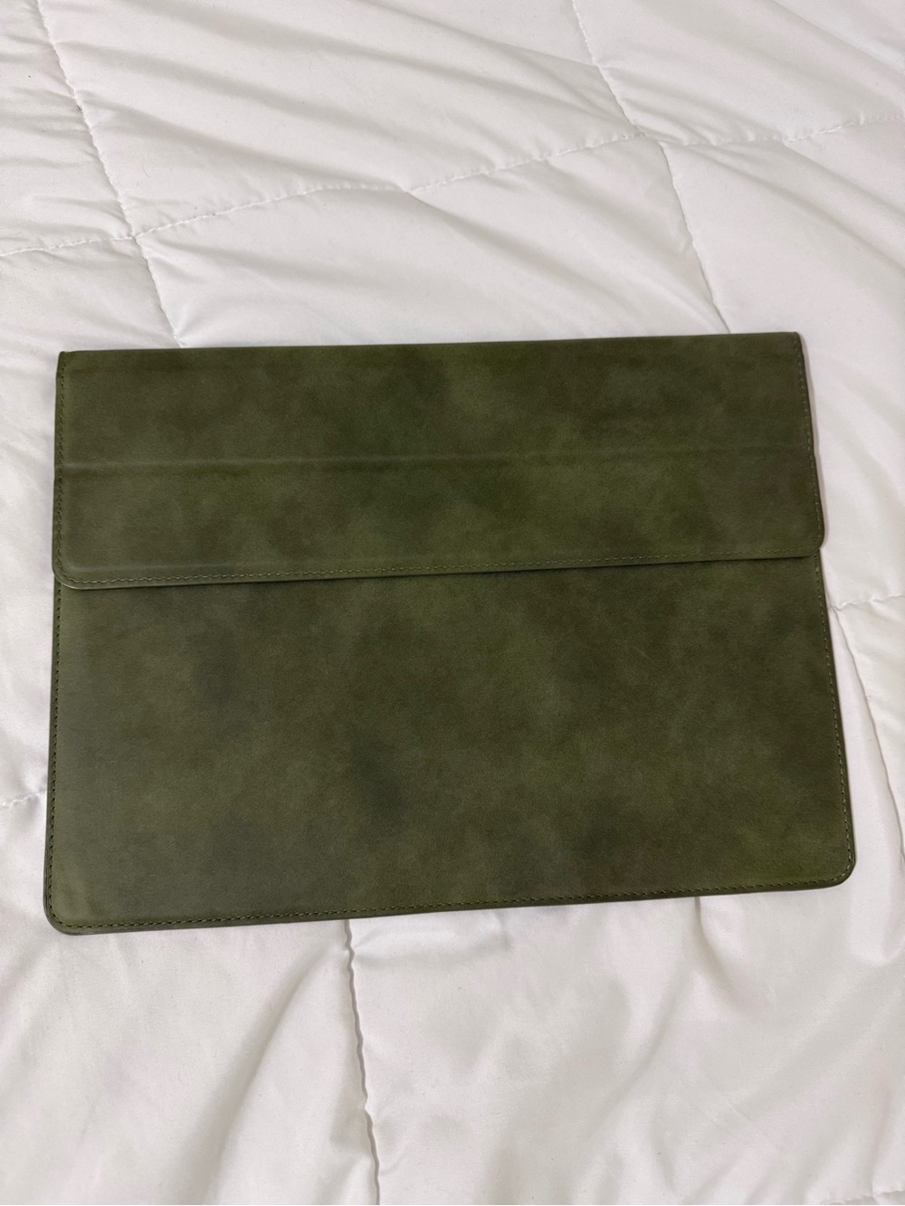 HYZUO 13” Laptop Sleeve with Stand – Olive Green